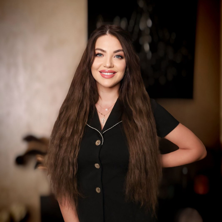 Best Hot Stone massage at reflkectionsn Spa